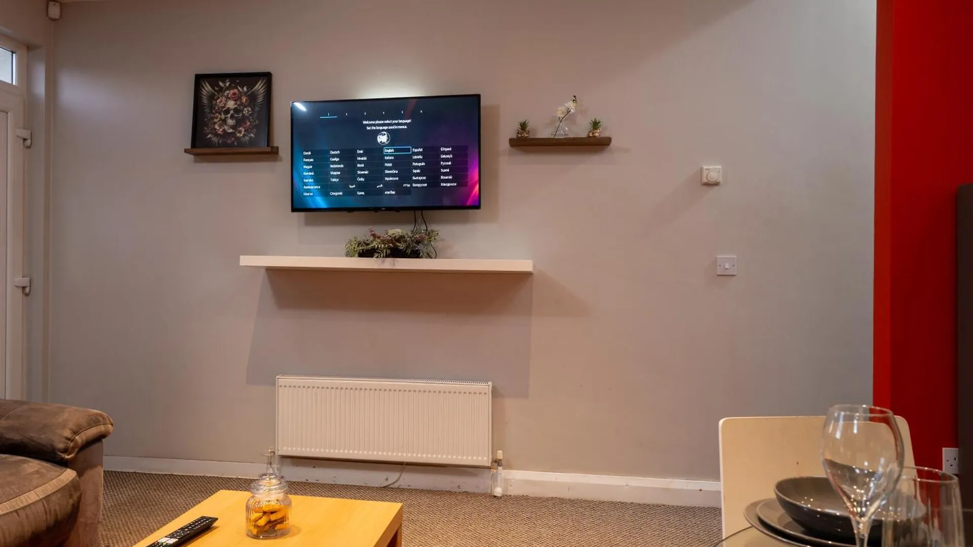 Ferienwohnung 2 Bed Mid-Terrace House With Free Parking Belfast Apartment
